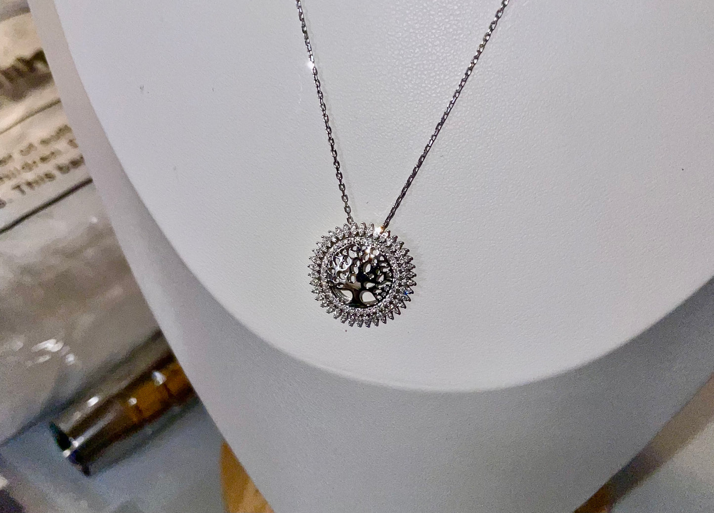 18k Solid White Gold “Tree Of Life” Pendant Set With Natural SI1 Diamonds. Matching 18k Solid White Gold Chain ⛓️💥